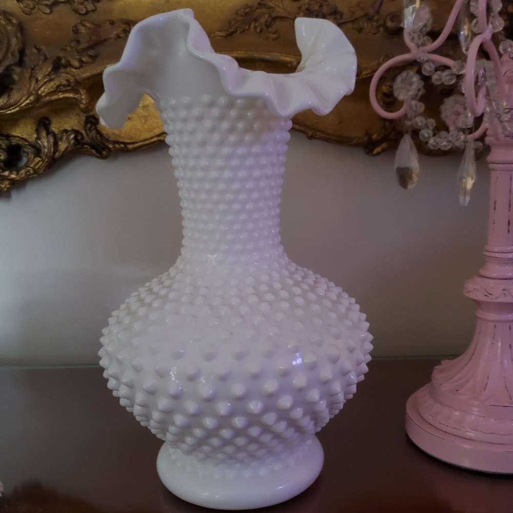 Fenton White Milk Glass Ruffle Hobnail Vase - Picture 7 of 15